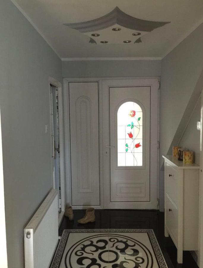 Friern Barnet Apartment Luxe Free Wifi, Free Parking, Free Netflix מראה חיצוני תמונה