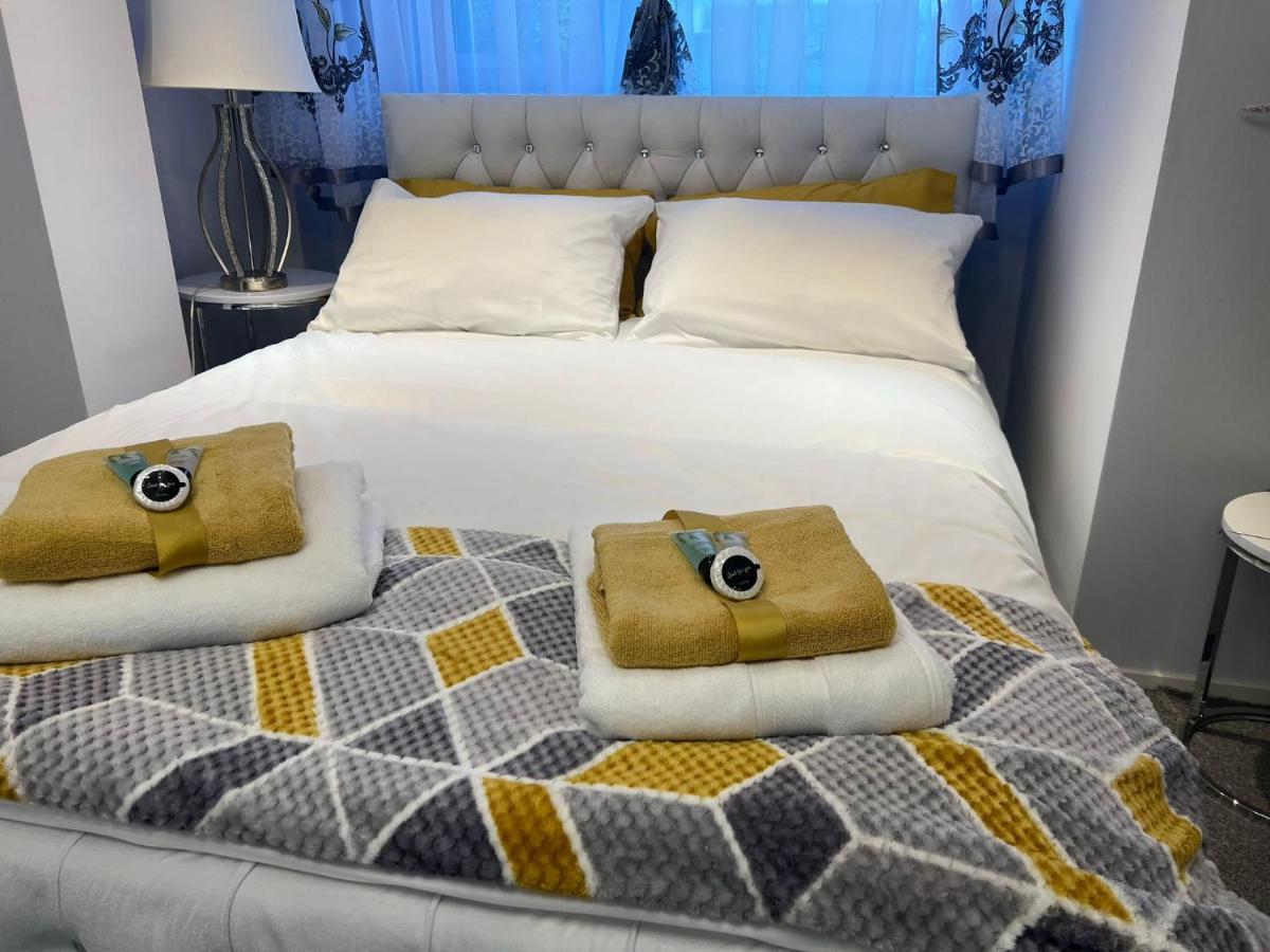Friern Barnet Apartment Luxe Free Wifi, Free Parking, Free Netflix מראה חיצוני תמונה
